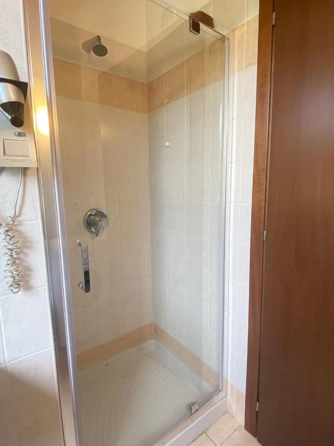 Luxury Apartments - Le Fate - Residence With Pool 마네르바 델 가르다 외부 사진